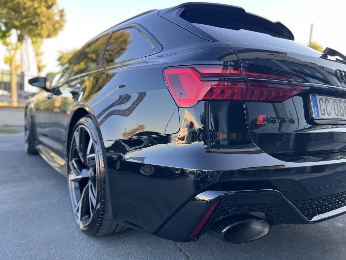 Audi RS6 Avant 4.0 Dynamic+ cerchi da 22’+Carboceramic