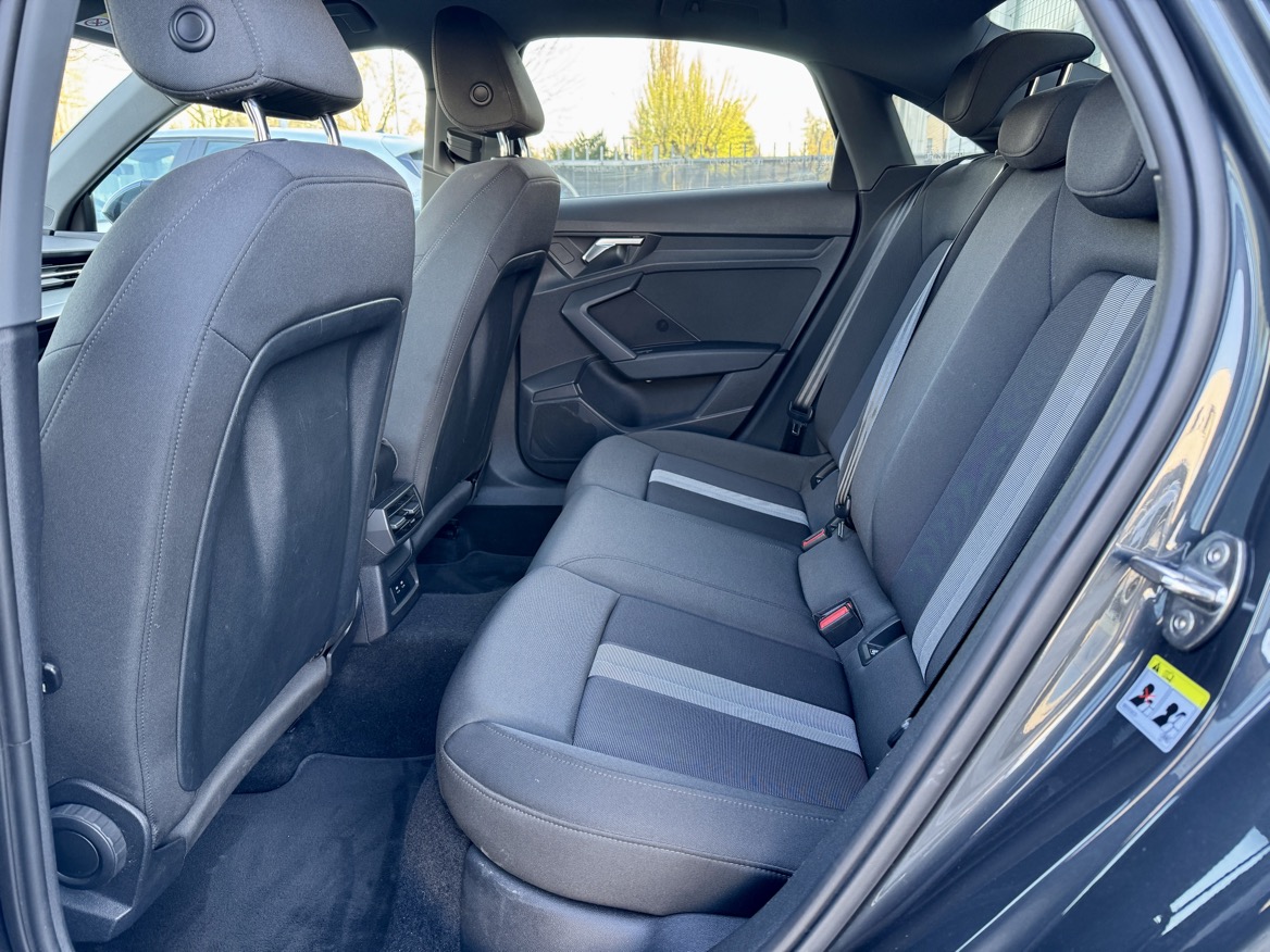 Audi A3 Sedan 35 2.0 tdi Sport