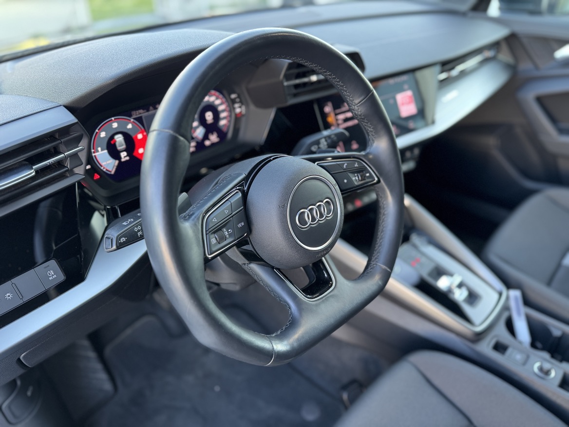 Audi A3 Sedan 35 2.0 tdi Sport