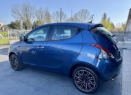 LANCIA YPSILON 1.0 HYBRID SILVER