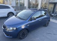 LANCIA YPSILON 1.0 HYBRID SILVER