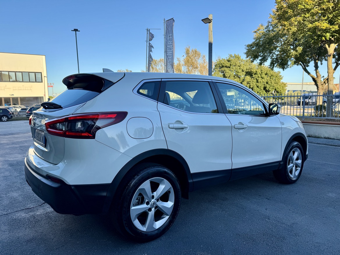 NISSAN QASQHAI