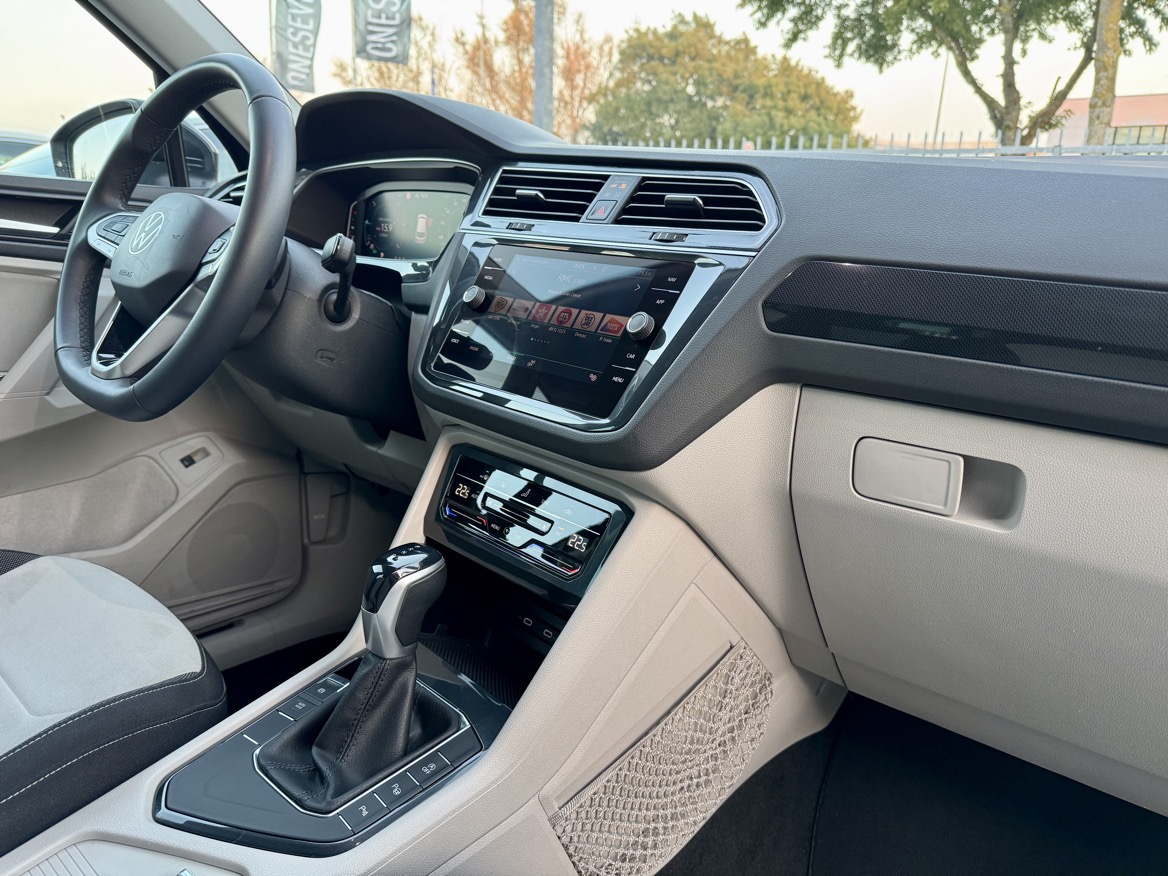 Volkswagen Tiguan 2.0 TDI ELEGANCE DSG