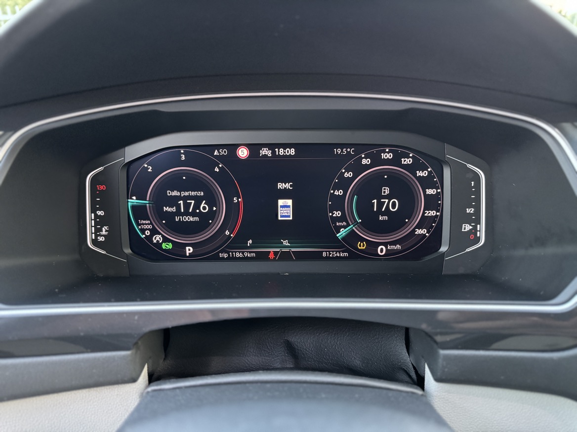 Volkswagen Tiguan 2.0 TDI ELEGANCE DSG