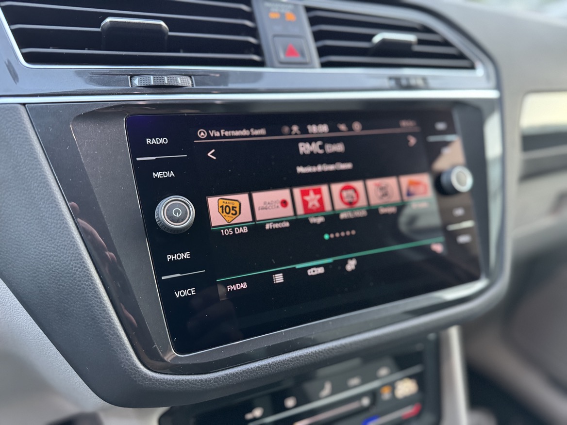 Volkswagen Tiguan 2.0 TDI ELEGANCE DSG