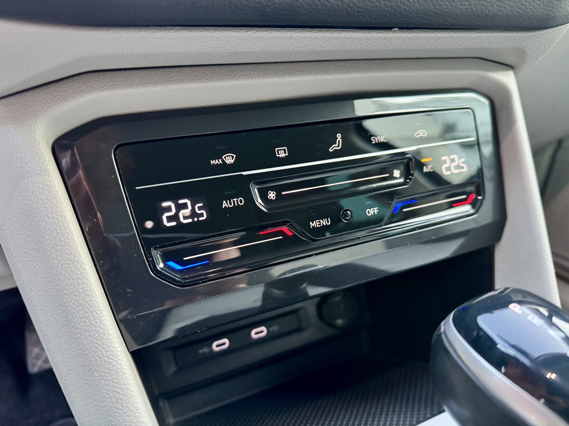 Volkswagen Tiguan 2.0 TDI ELEGANCE DSG