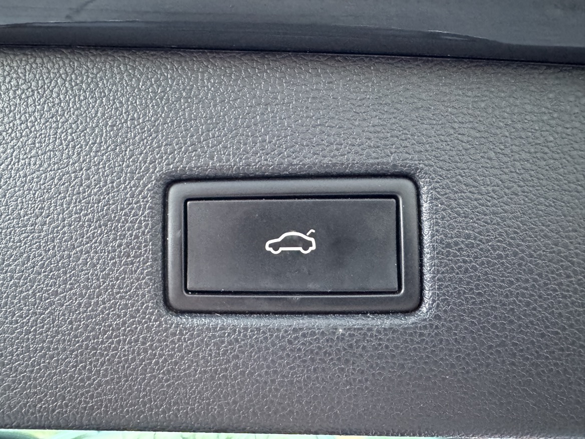 Volkswagen Tiguan 2.0 TDI ELEGANCE DSG