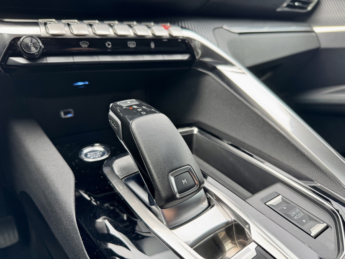 Peugeot 3008 1.5 bluehdi Allure s