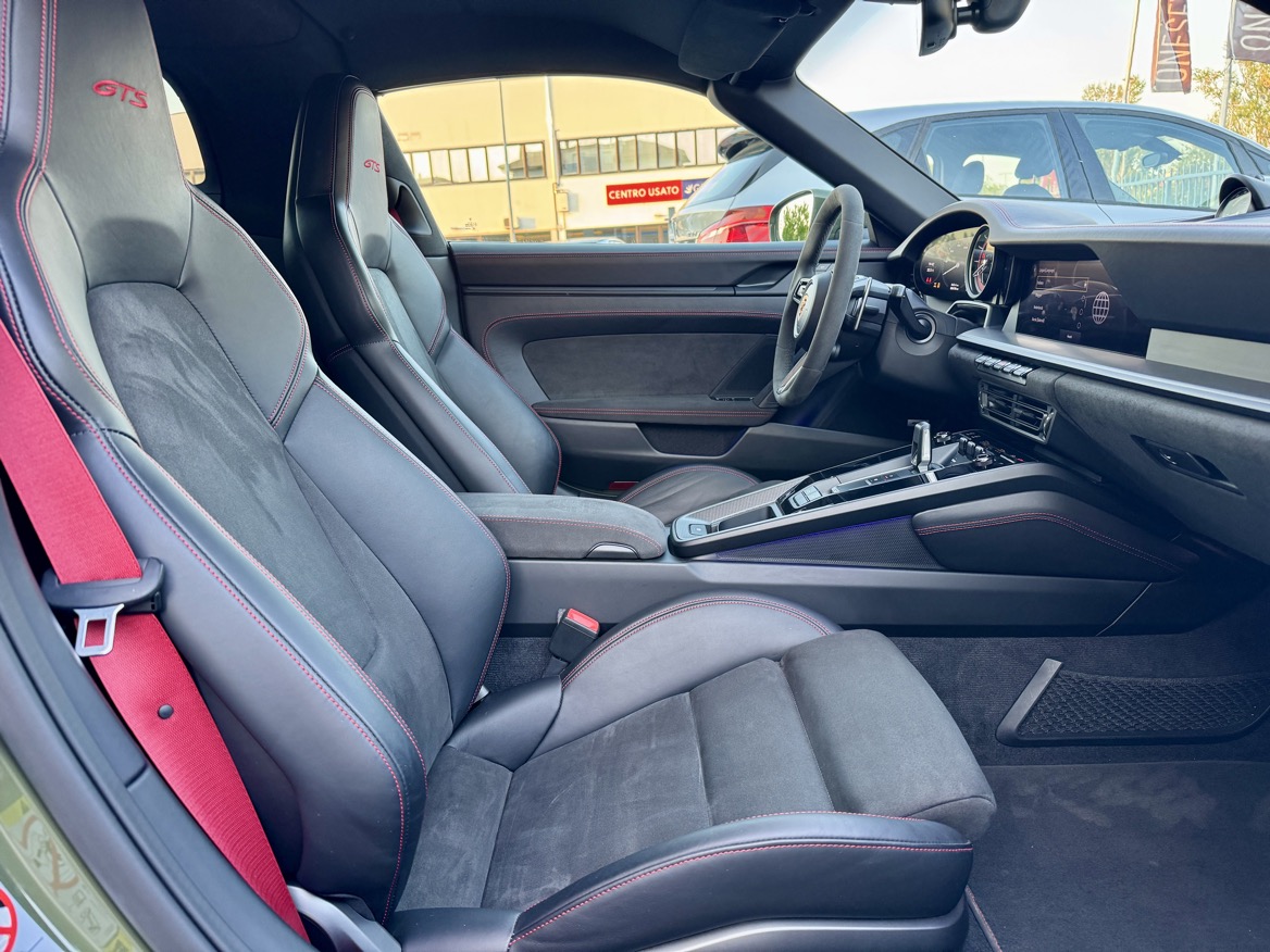 PORSCHE 992 4 GTS TARGA UNICA