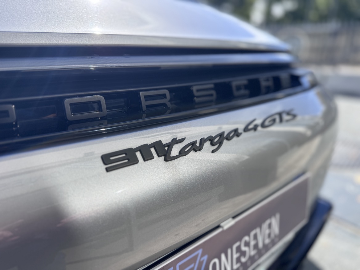 PORSCHE 992.2 4 GTS TARGA HYBRID